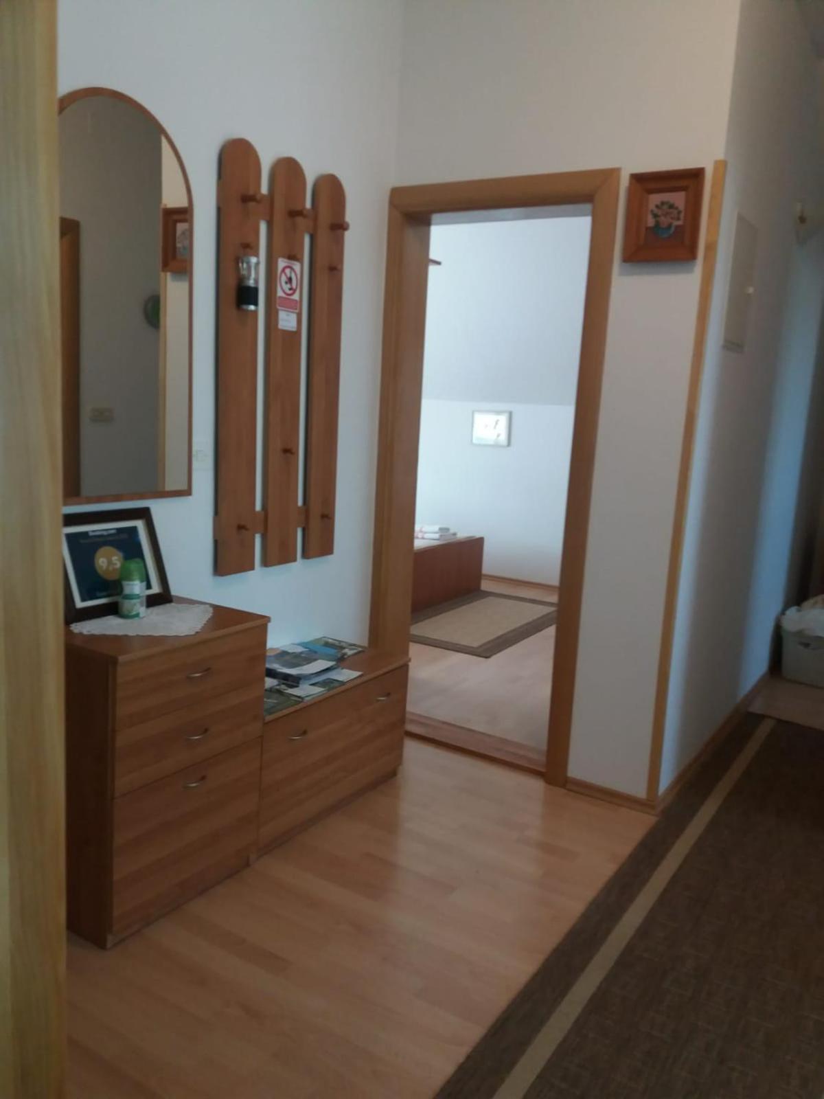Guesthouse Tomas Čatrnja Kültér fotó