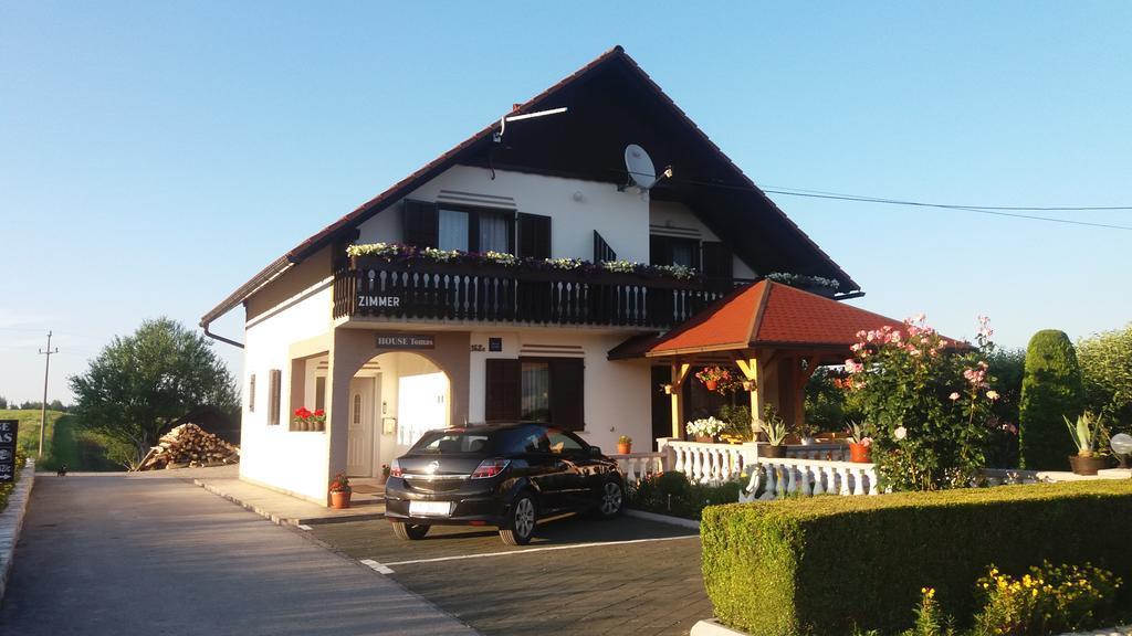 Guesthouse Tomas Čatrnja Kültér fotó